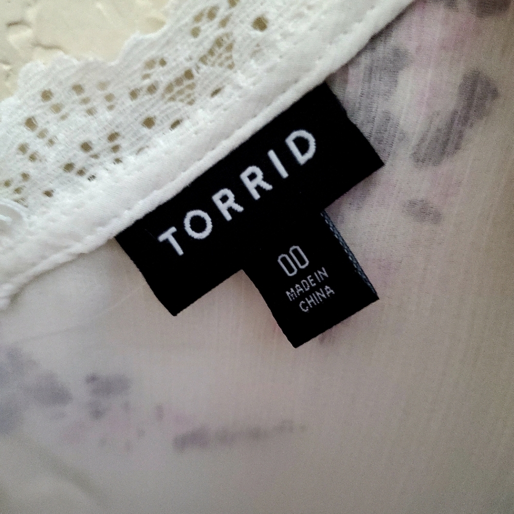 Torrid White Cream Ruffled Blouse - Picture 8 of 8